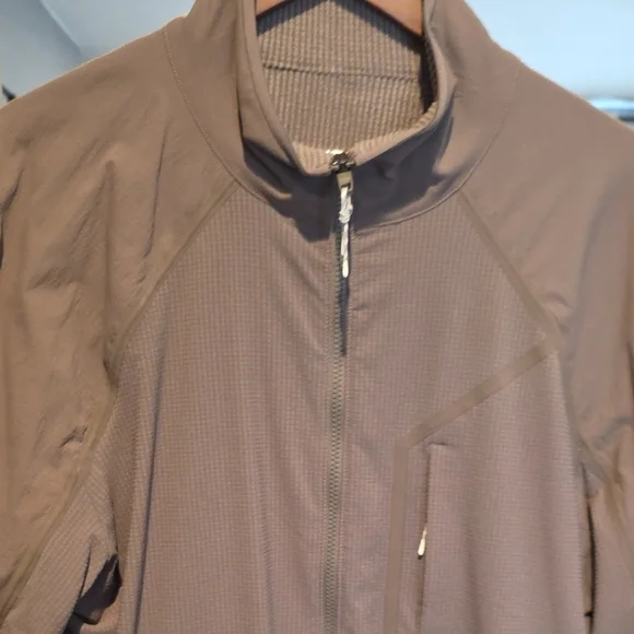 lululemon athletica Tan Lightweight Jacket - Picture 6 of 6